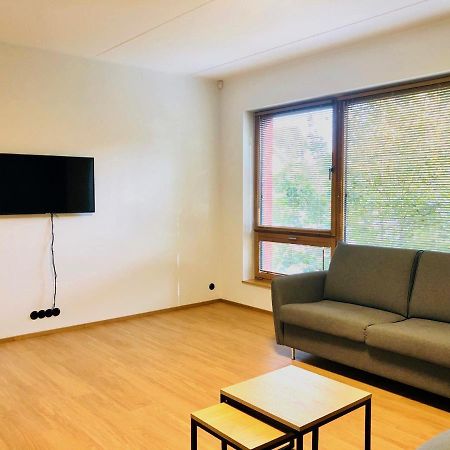 Self-Check-In Spacious 1 Bedroom Apartment With Free Parking Tallinn Exterior foto