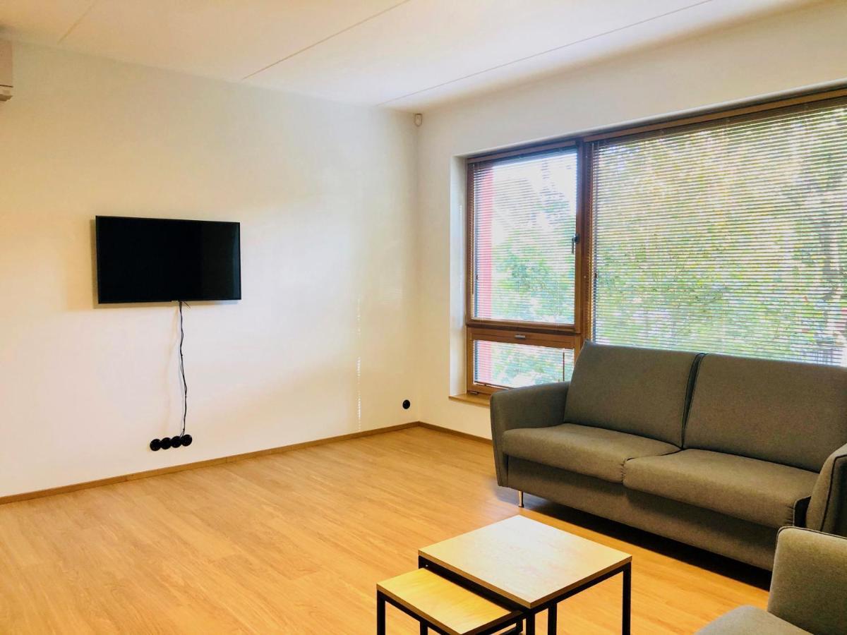 Self-Check-In Spacious 1 Bedroom Apartment With Free Parking Tallinn Exterior foto